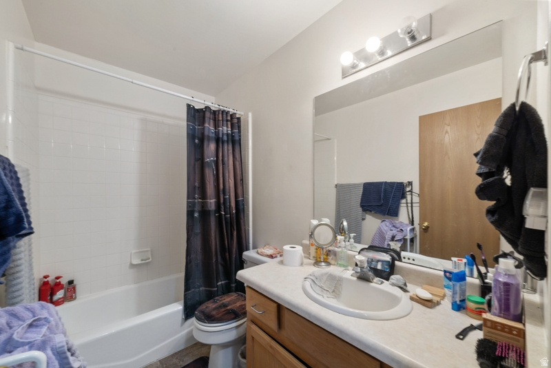 TIPPETS TOWNHOMES - Residential