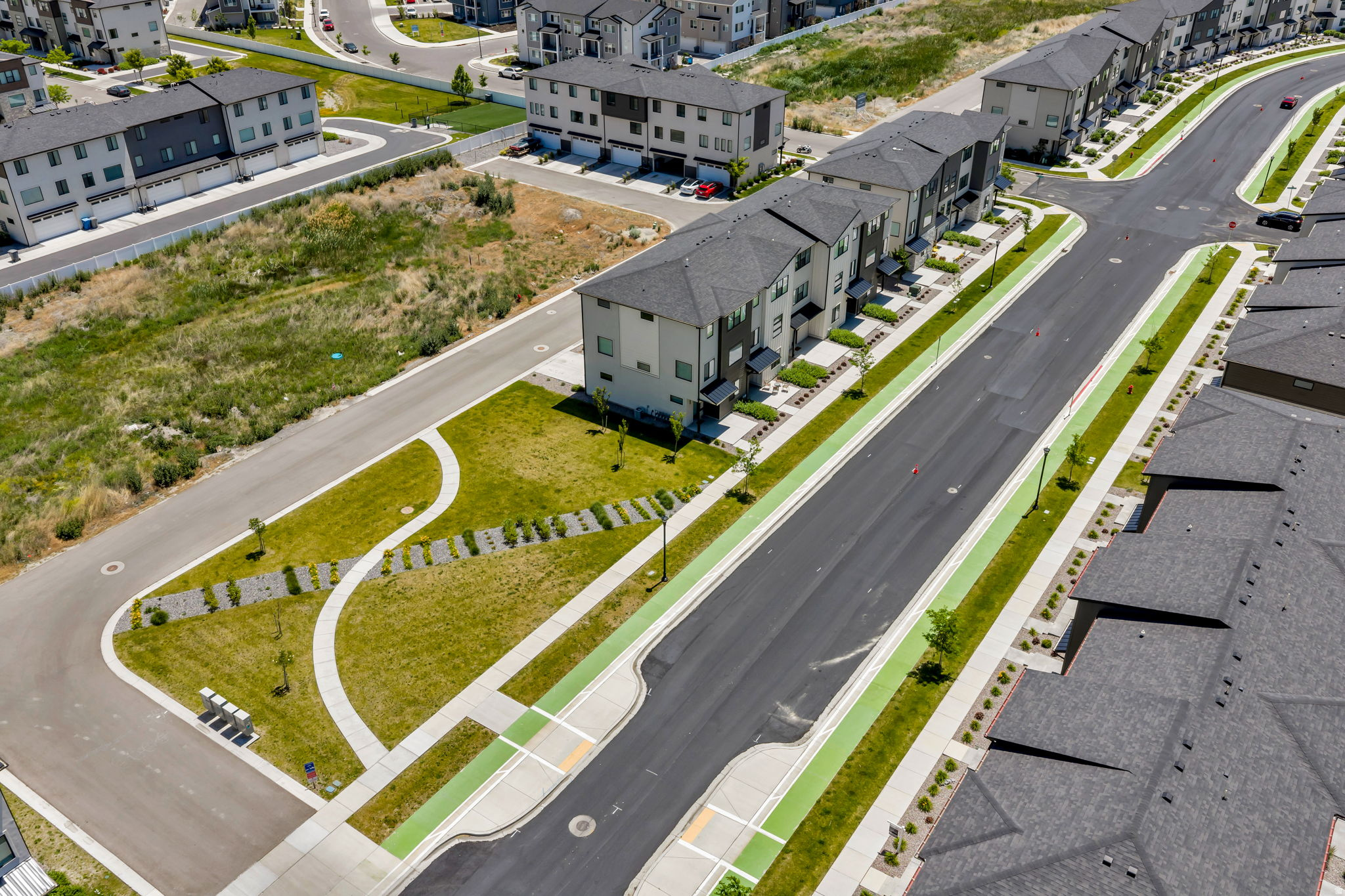 LAKESHORE LANDING - Residential