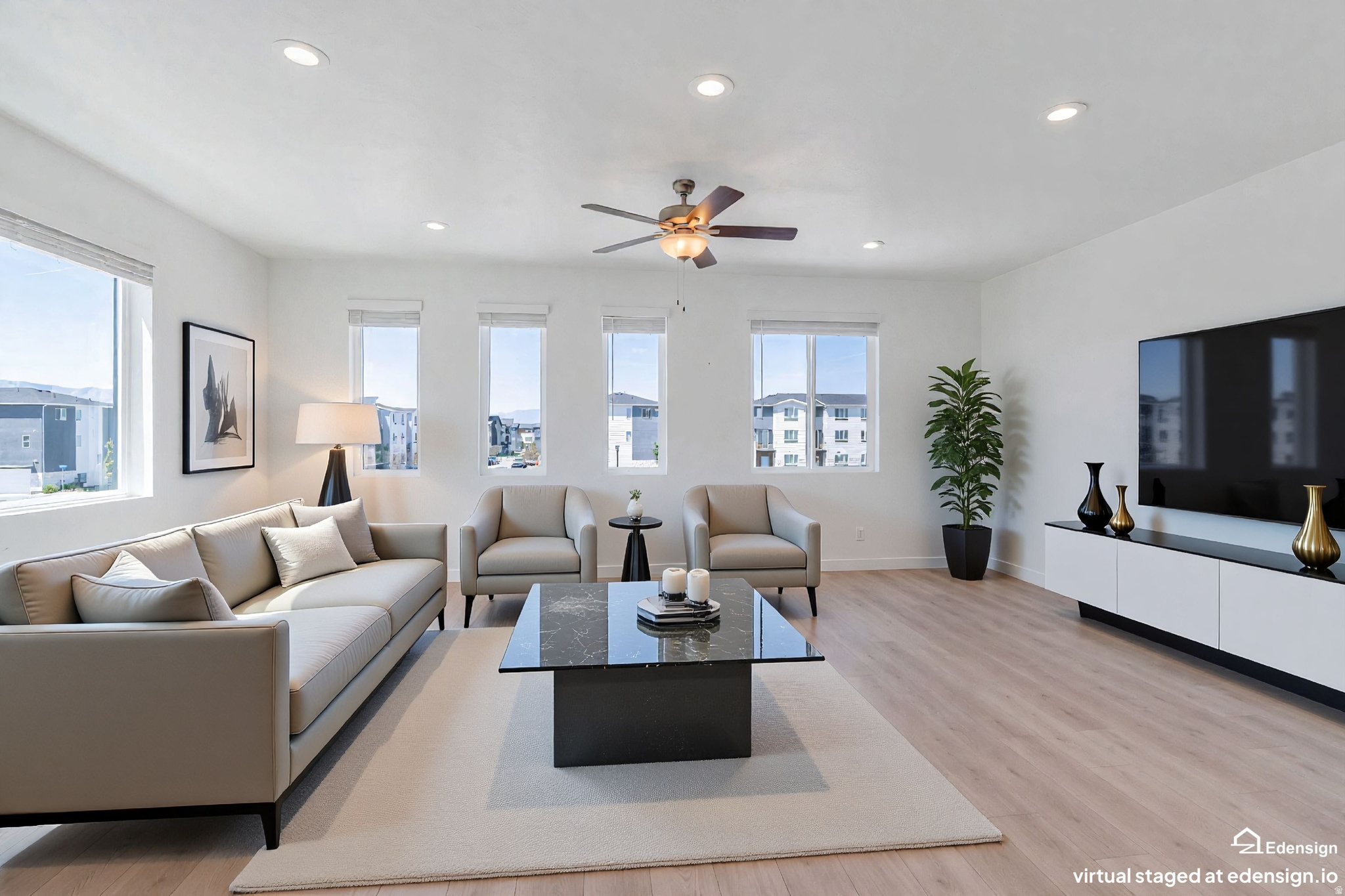 LAKESHORE LANDING - Residential