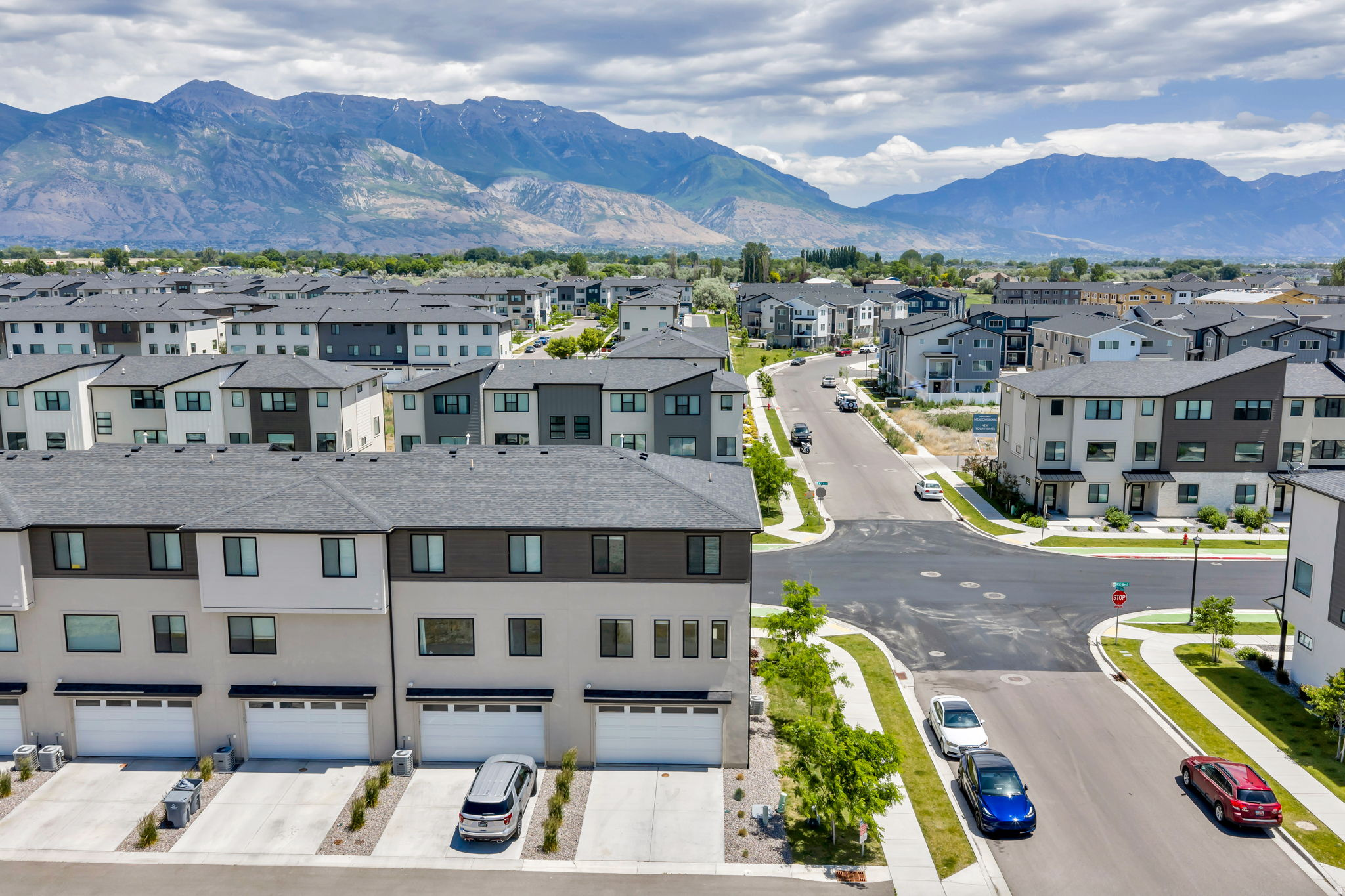 LAKESHORE LANDING - Residential