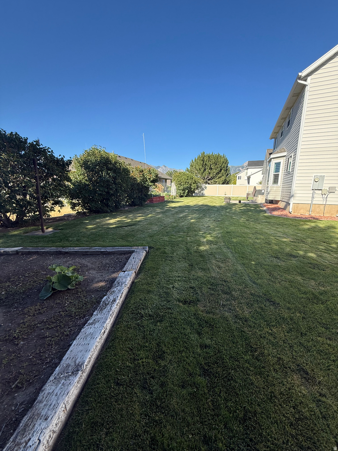 SUMMER CREST - Residential
