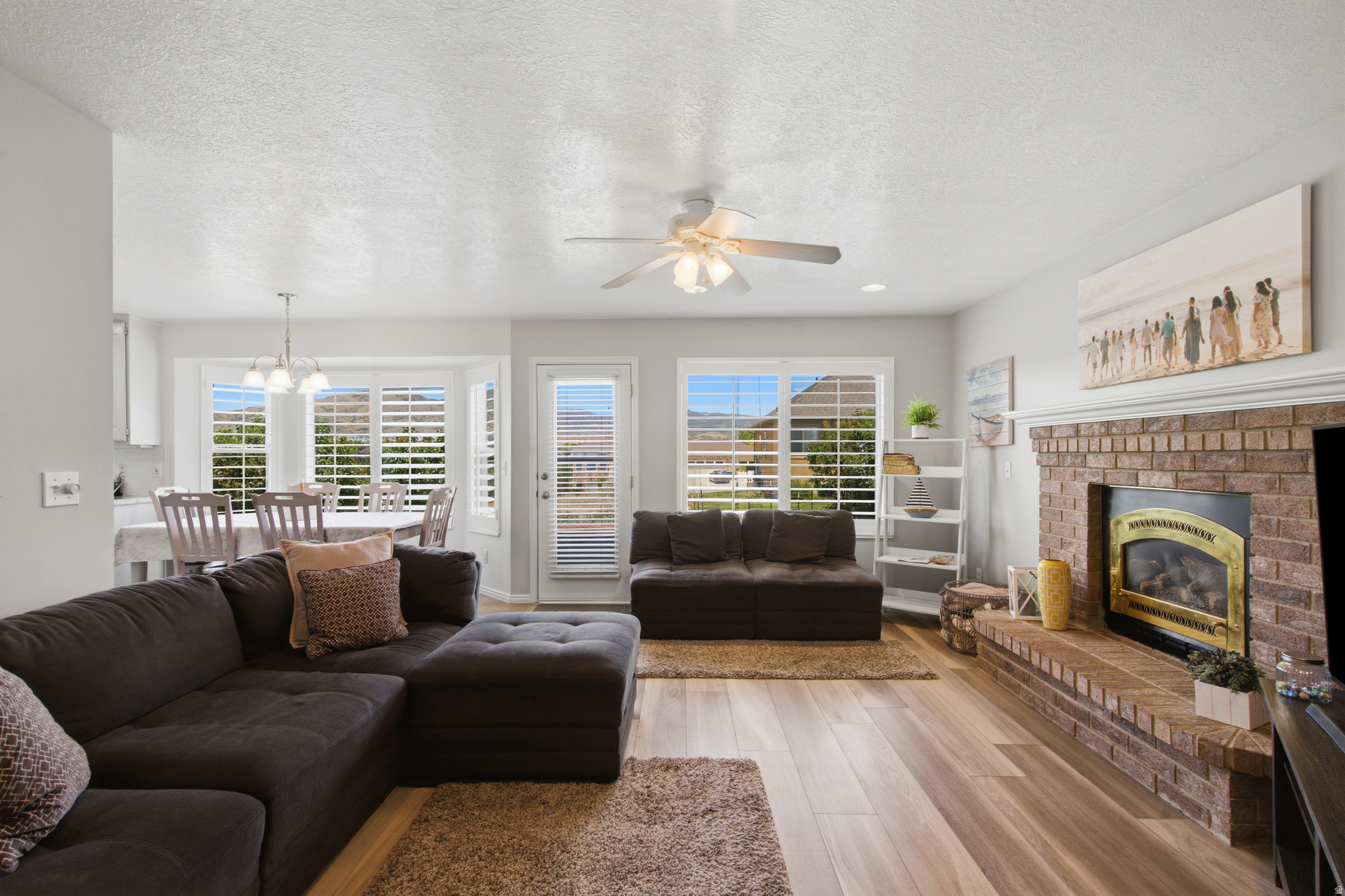 SUMMER CREST - Residential