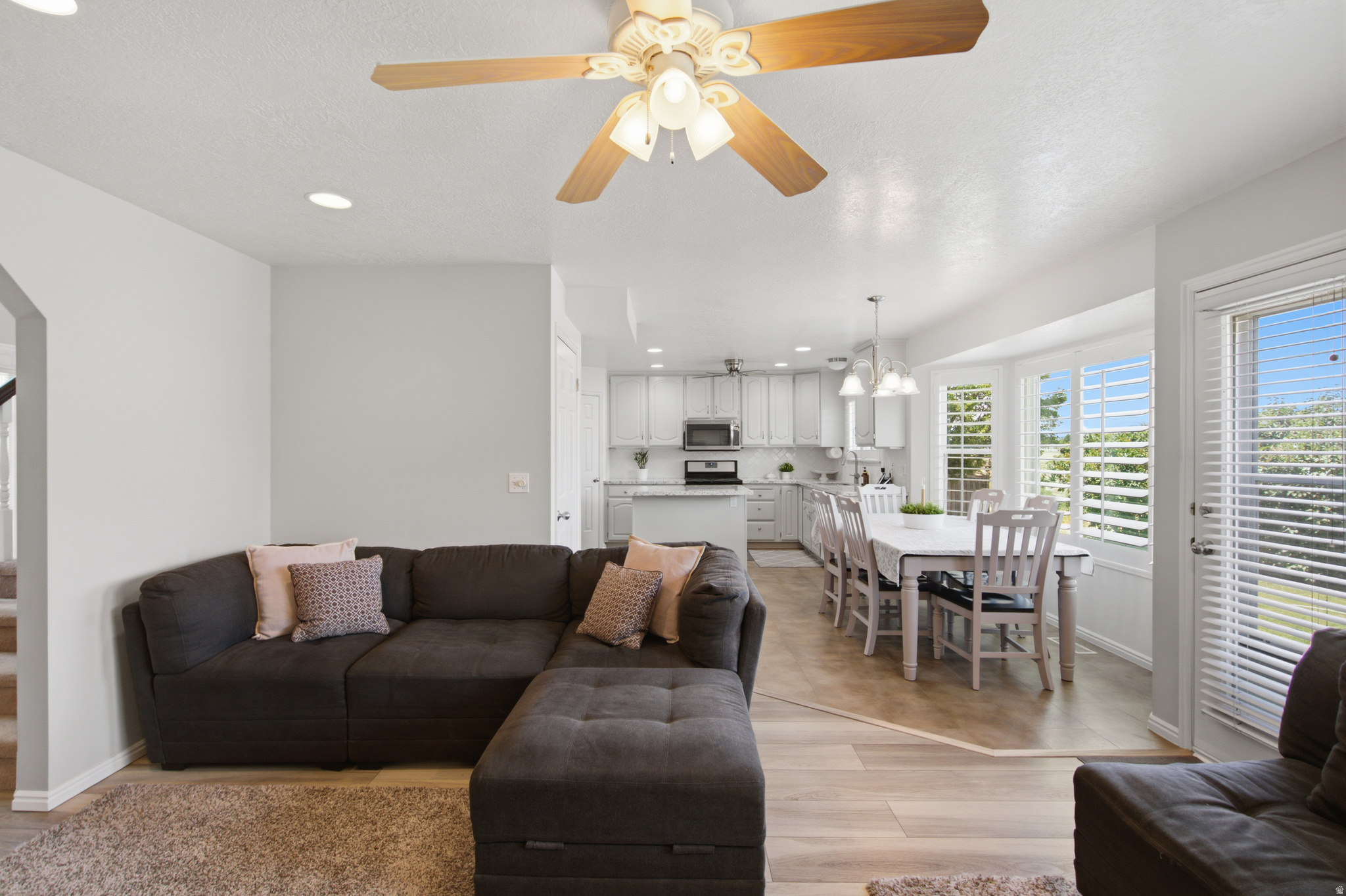 SUMMER CREST - Residential