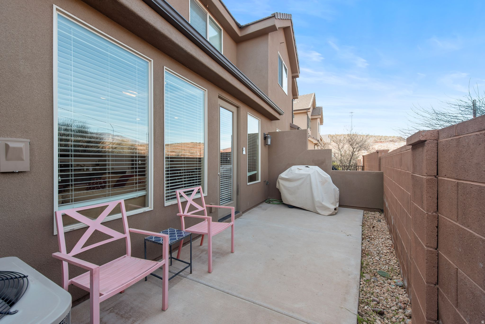 CORAL RIDGE TOWNHOME - Residential