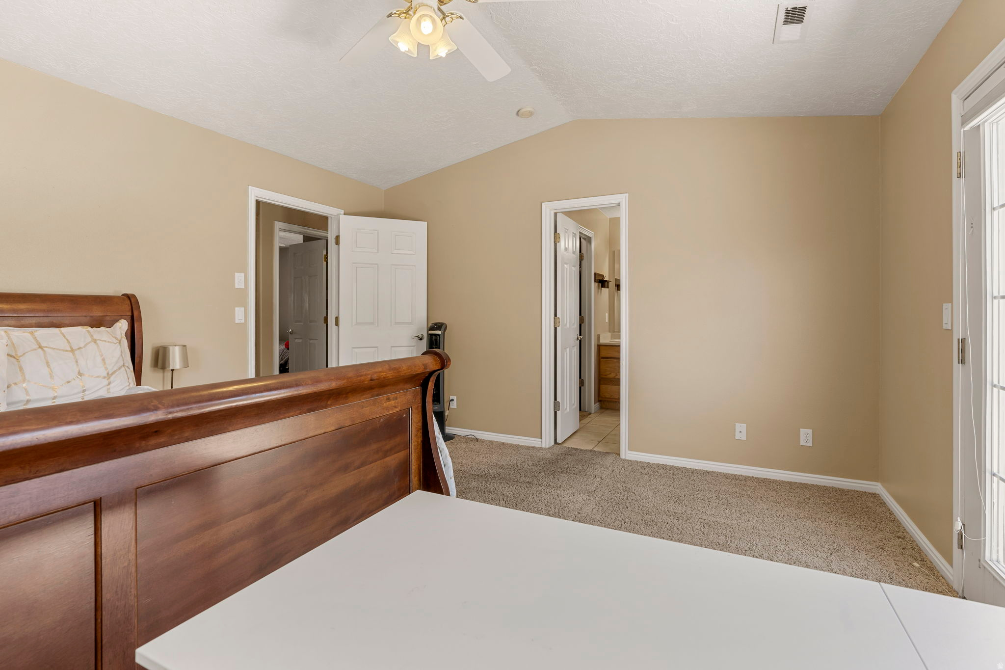 DISCOVERY - Residential