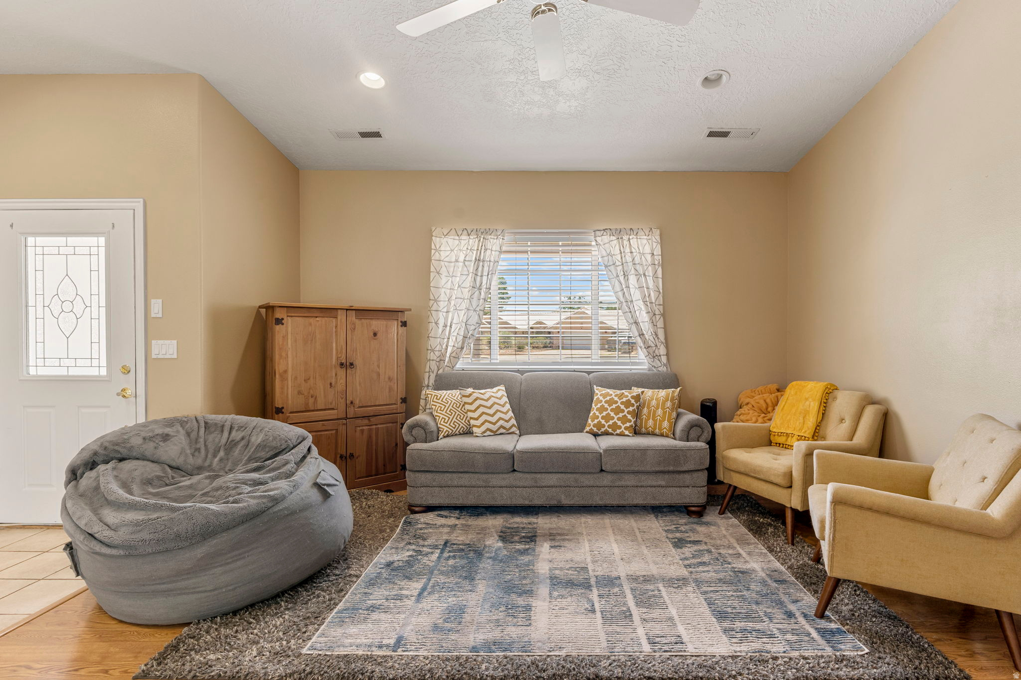 DISCOVERY - Residential