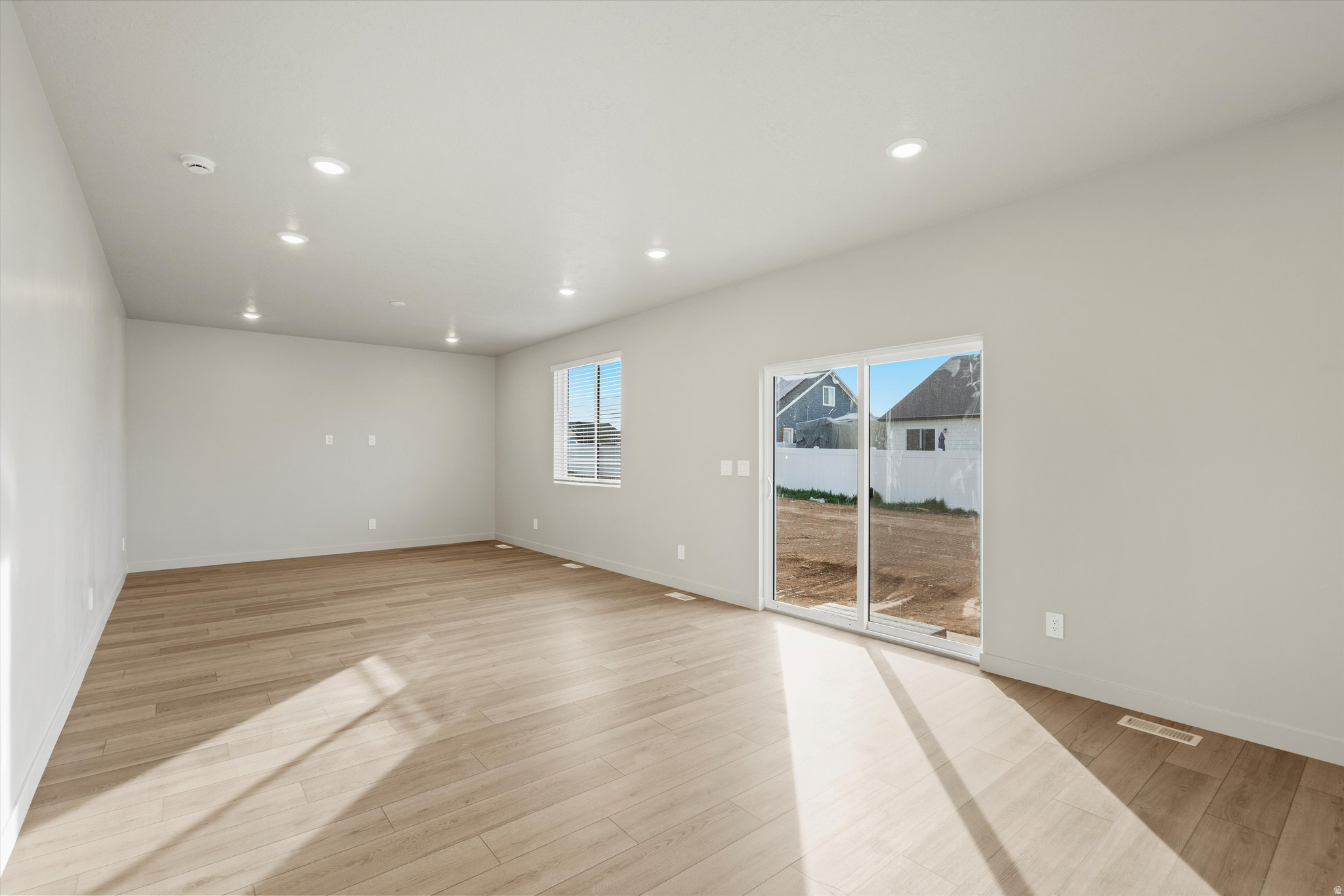 STRATTON ACRES - Residential