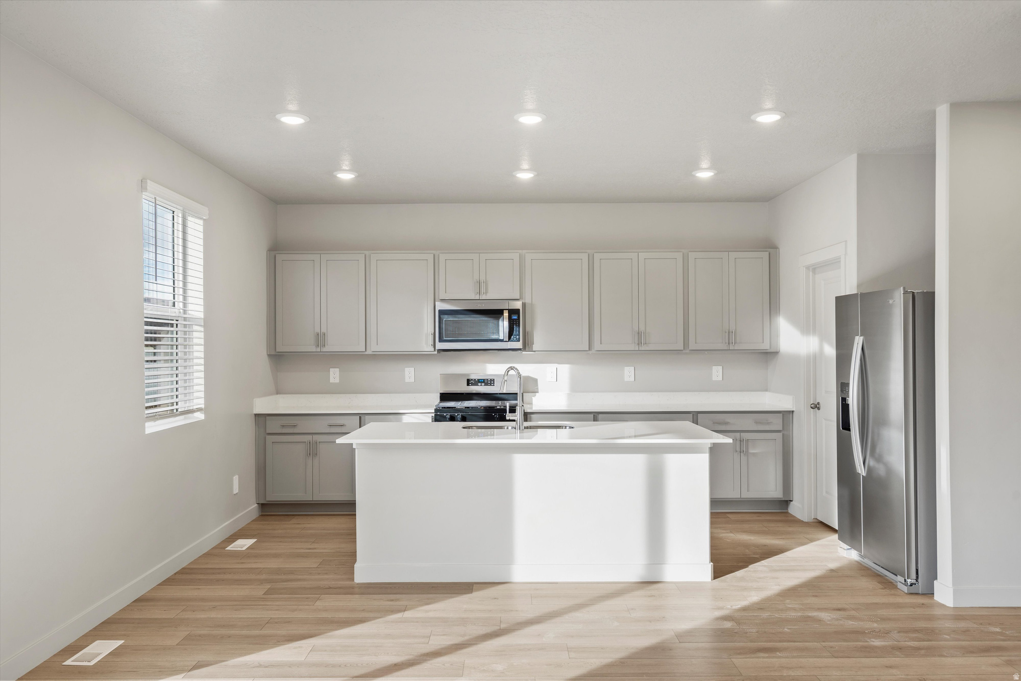 STRATTON ACRES - Residential