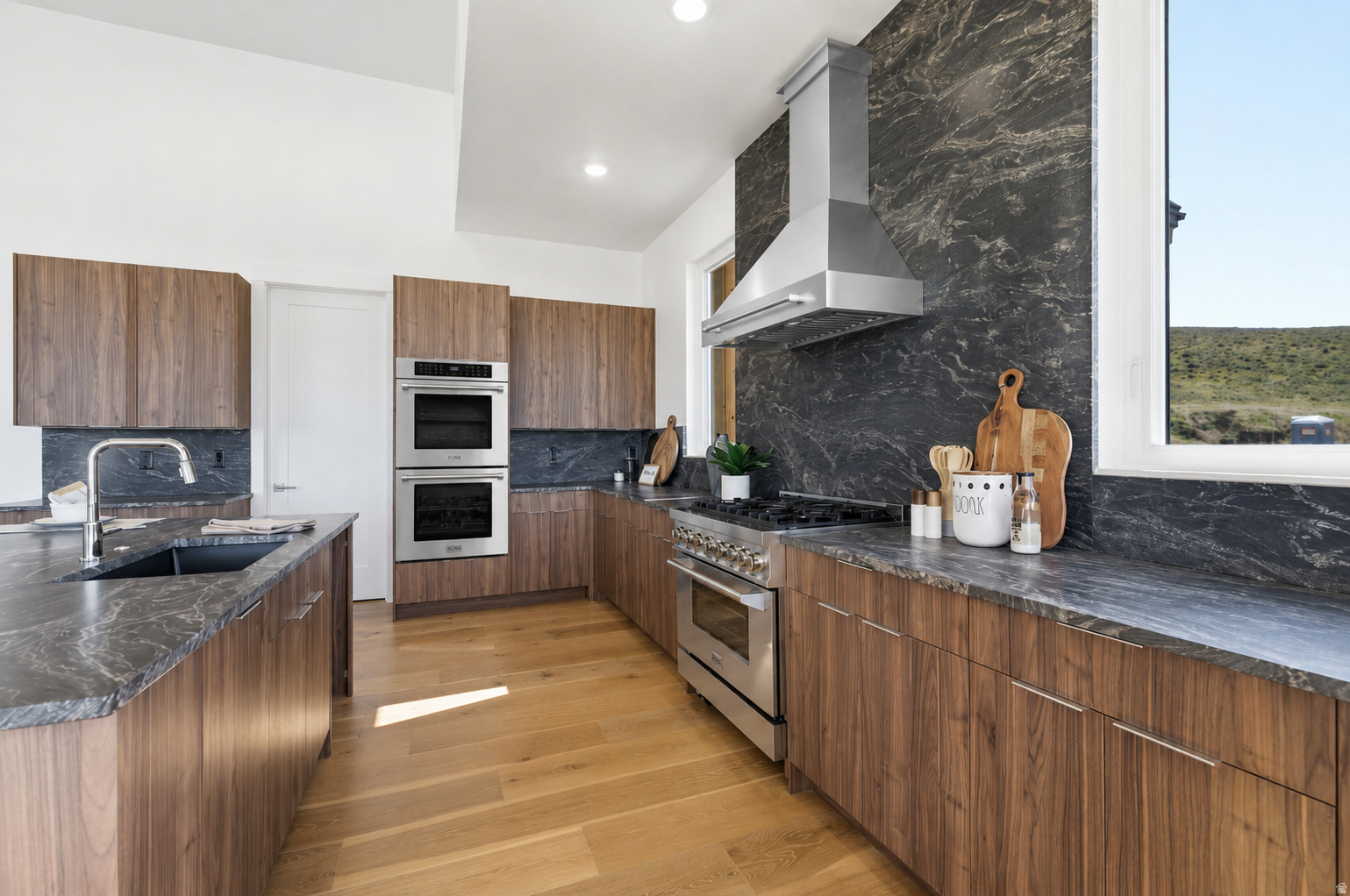 FOOTHILLS AT FRANCIS GATE - Residential