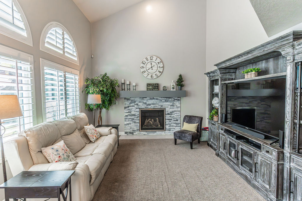 CRANBERRY HILL - Residential