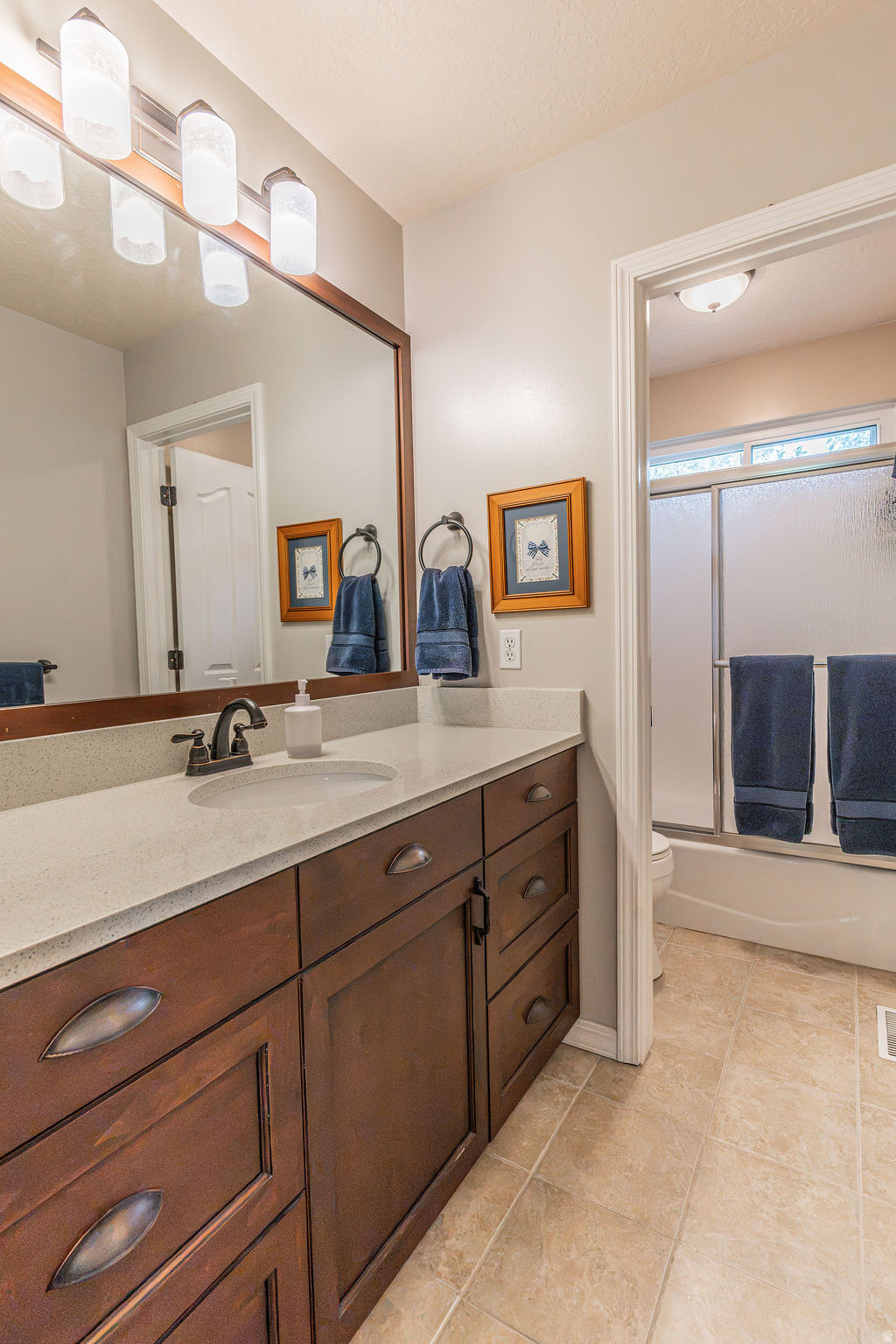 CRANBERRY HILL - Residential