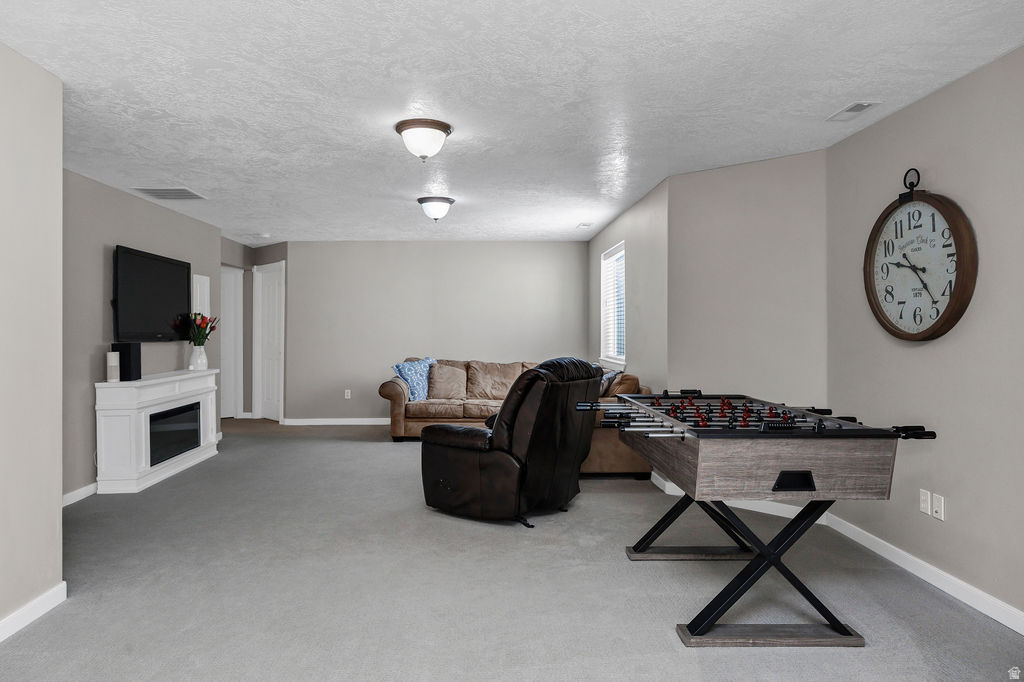 COUNTRY GARDEN ESTATES - Residential