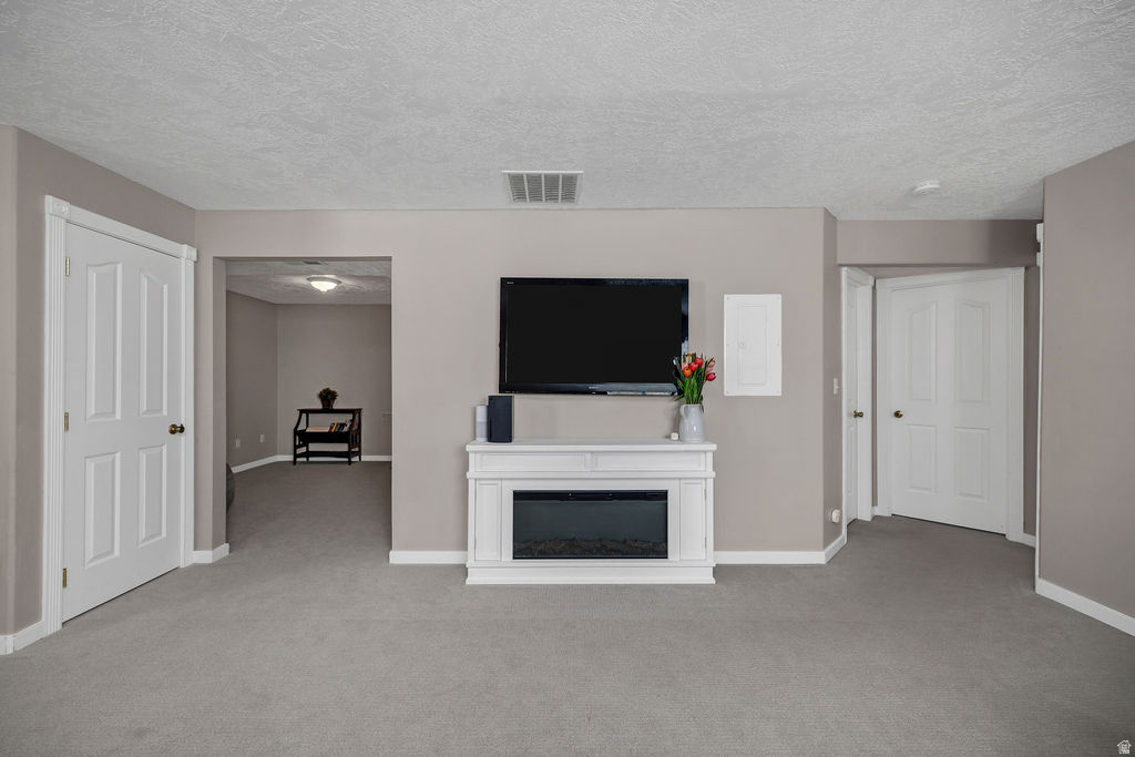 COUNTRY GARDEN ESTATES - Residential