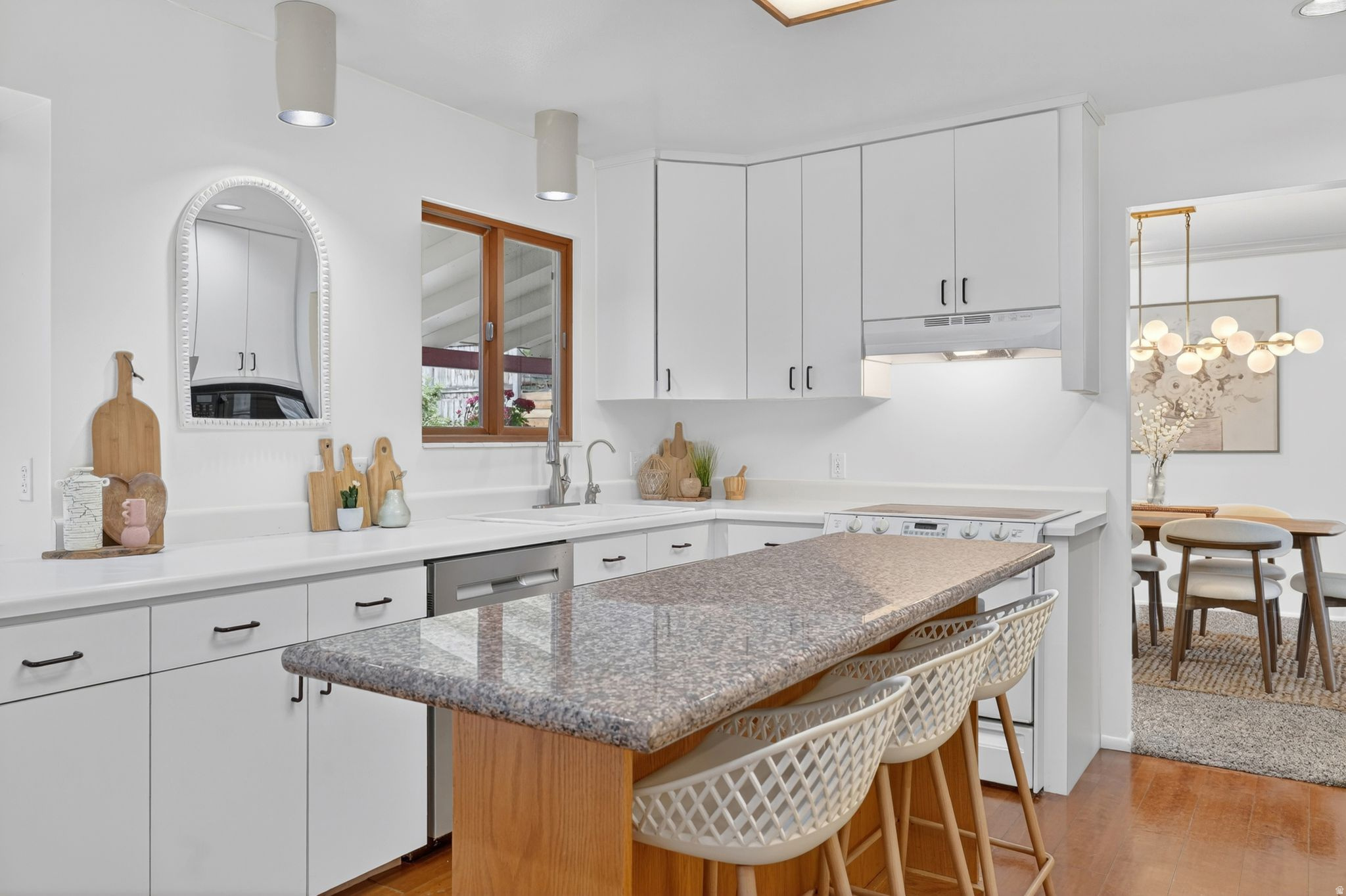 NORTH - Residential