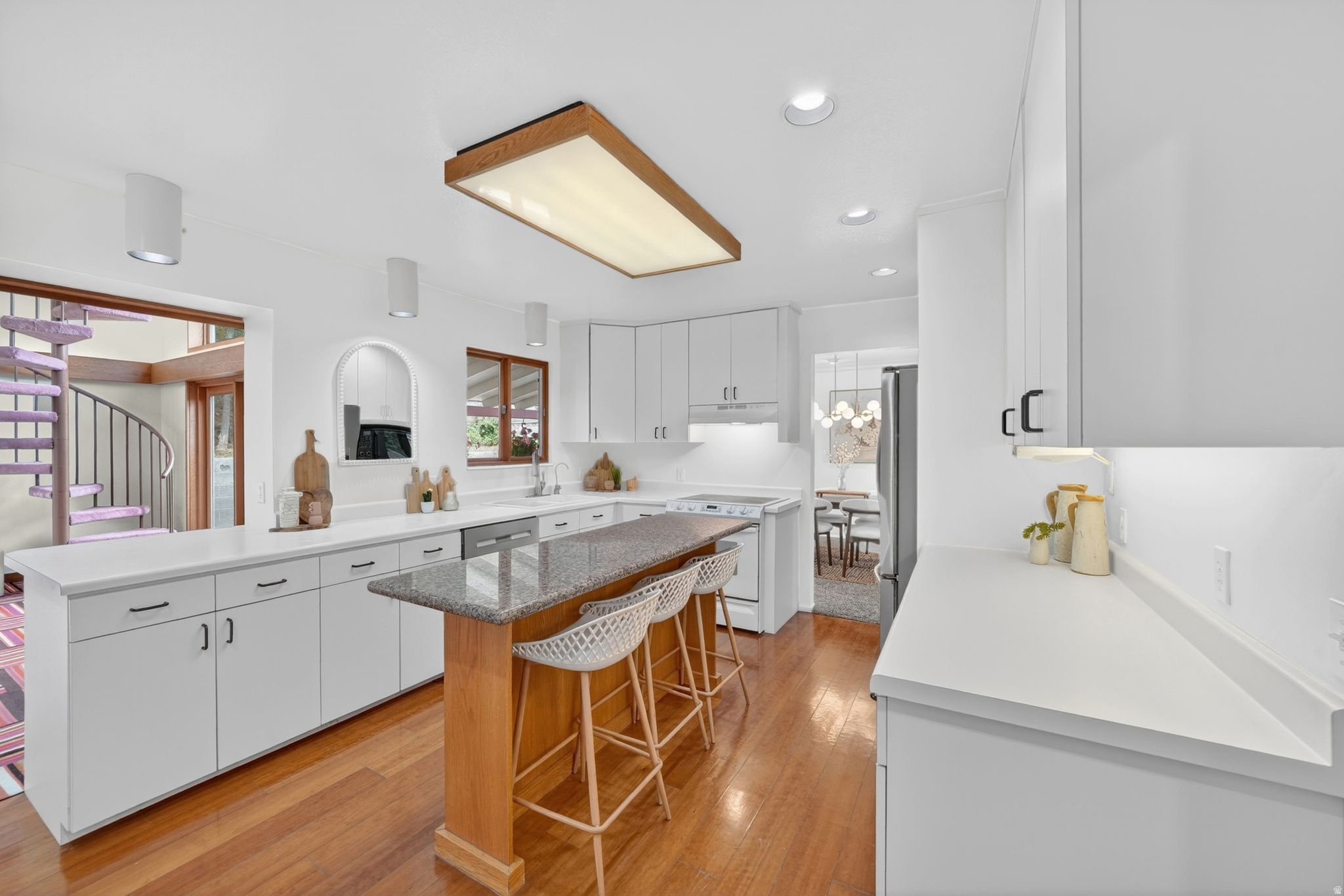 NORTH - Residential