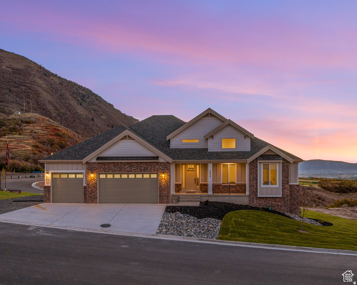 OAKRIDGE COVE - Residential