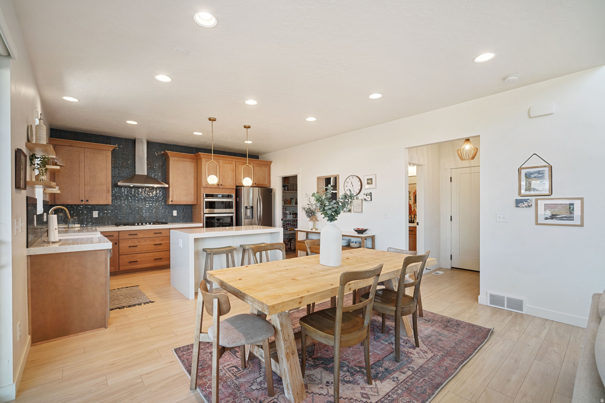 SILVER CREEK - Residential