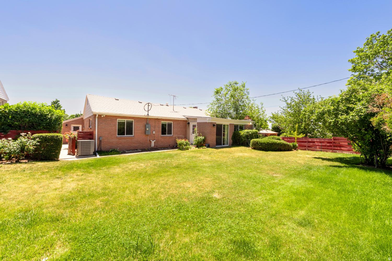 BEACON HEIGHTS - Residential