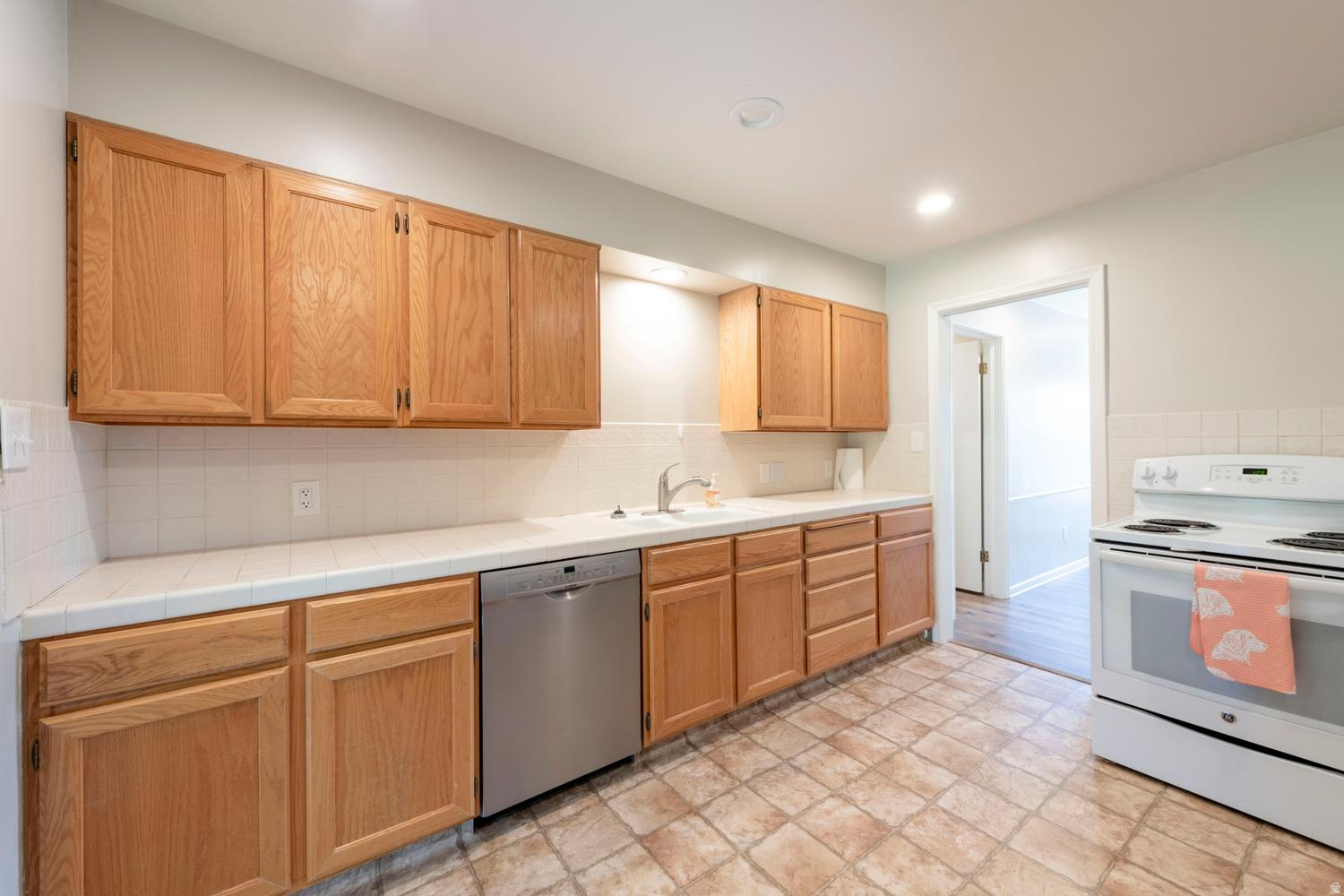 BEACON HEIGHTS - Residential