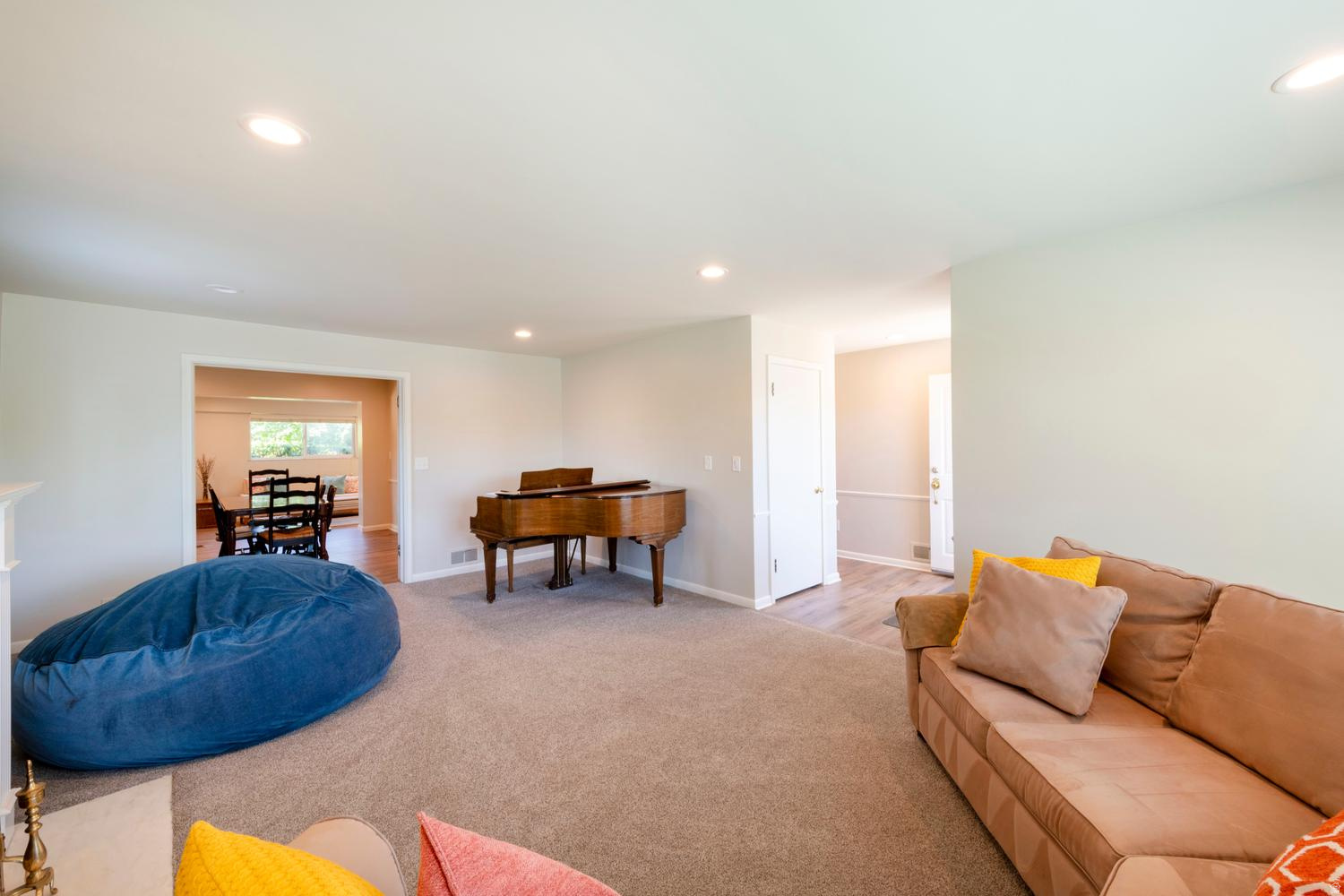 BEACON HEIGHTS - Residential