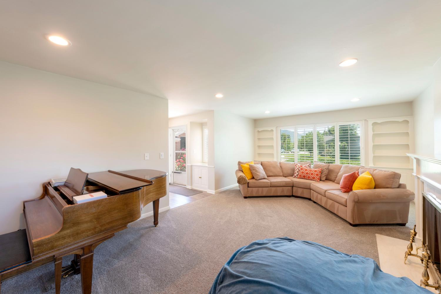 BEACON HEIGHTS - Residential