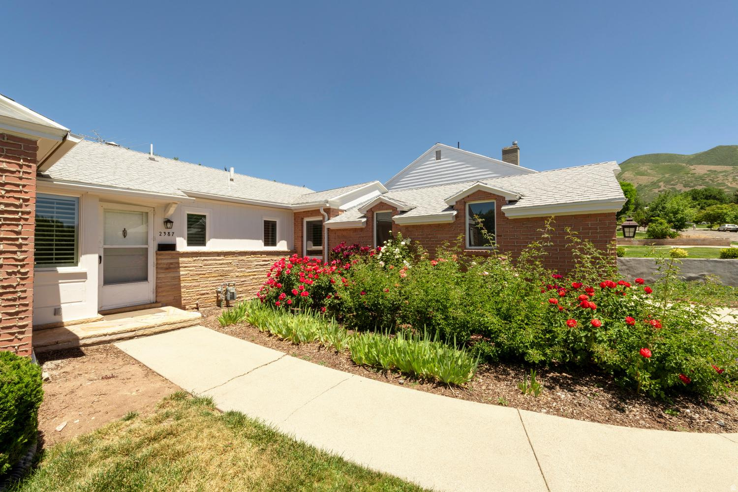 BEACON HEIGHTS - Residential