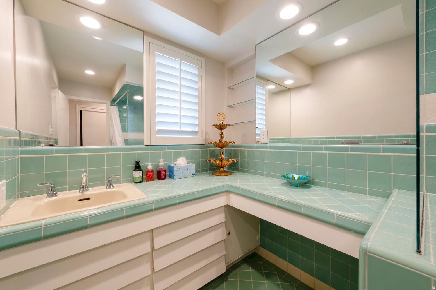 BEACON HEIGHTS - Residential