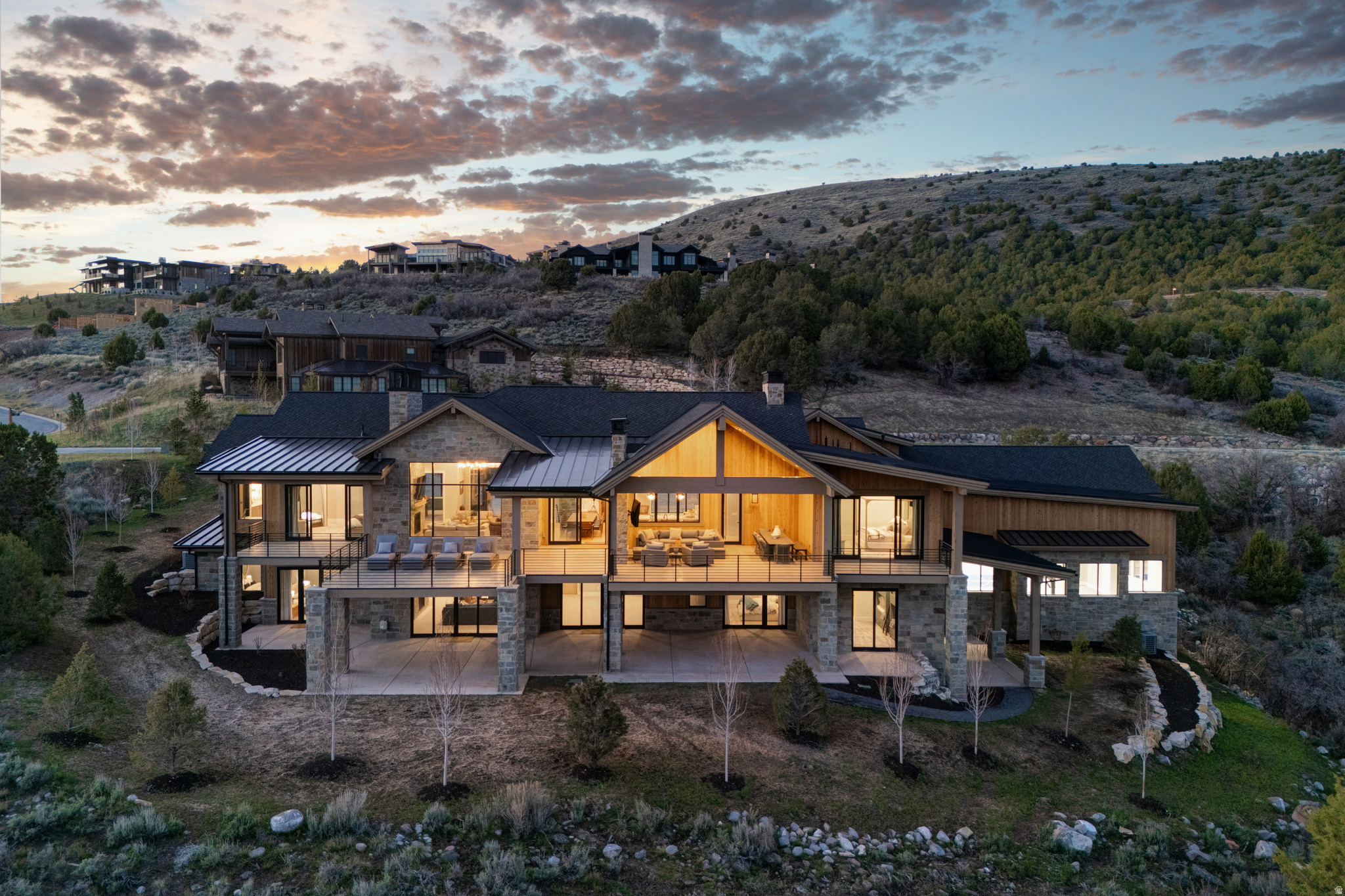 RED LEDGES - Residential