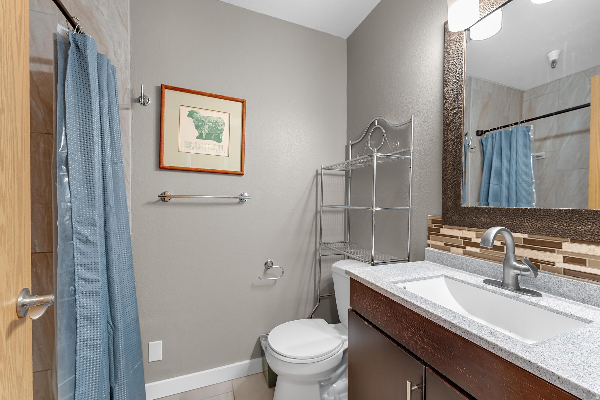 CARRIAGE HOUSE CONDOMINIUMS - Residential