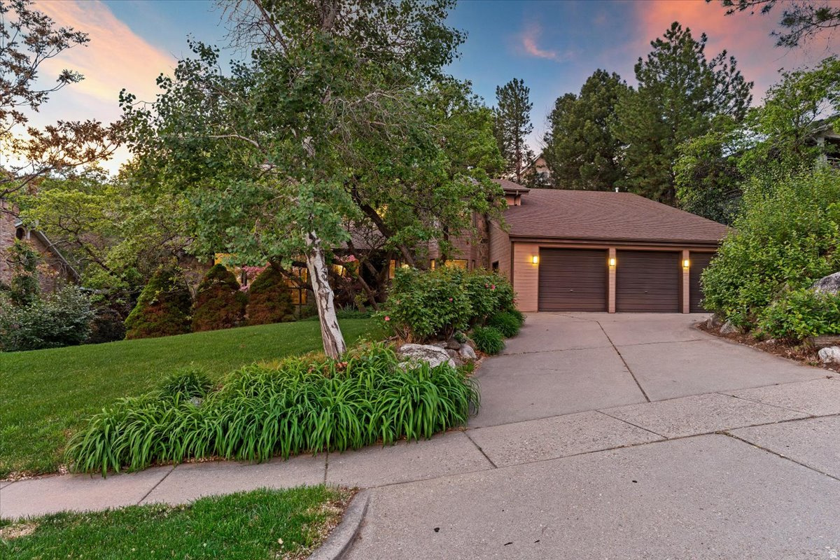 FARMINGTON HILLS - Residential