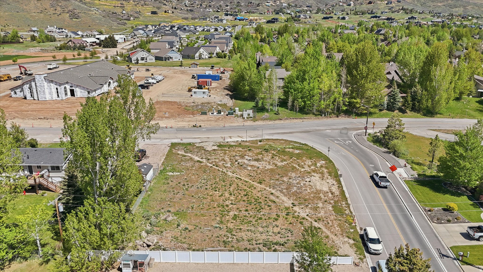 MIDWAY FARMS - Land