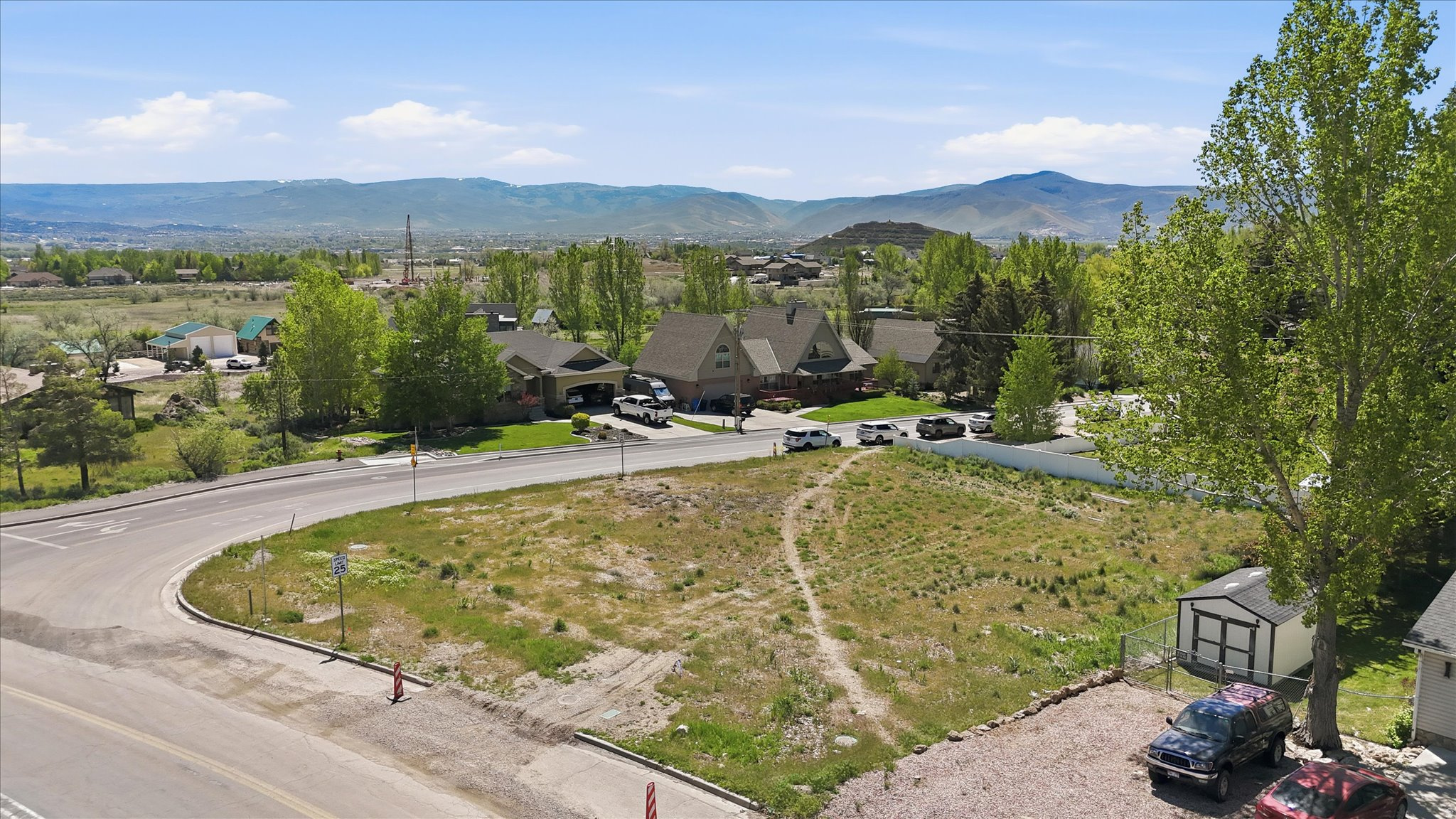 MIDWAY FARMS - Land