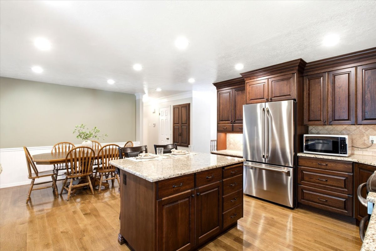 EASTWOOD ESTATES - Residential