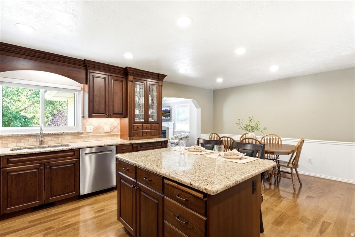 EASTWOOD ESTATES - Residential