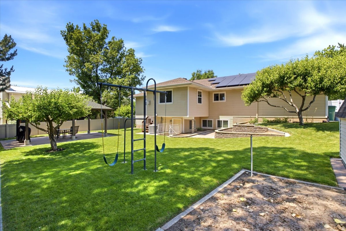 EASTWOOD ESTATES - Residential