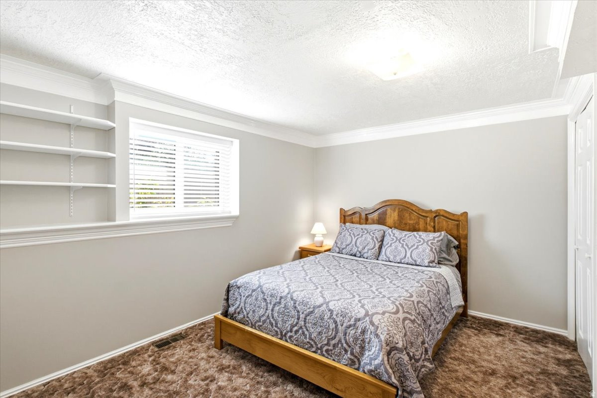 EASTWOOD ESTATES - Residential