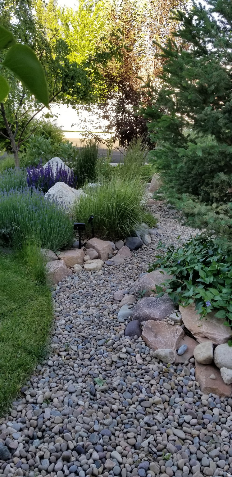 PLEASANT HILLS - Residential
