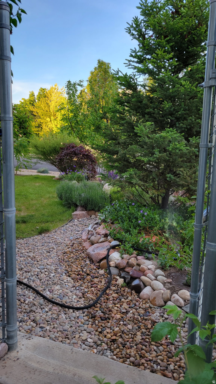 PLEASANT HILLS - Residential