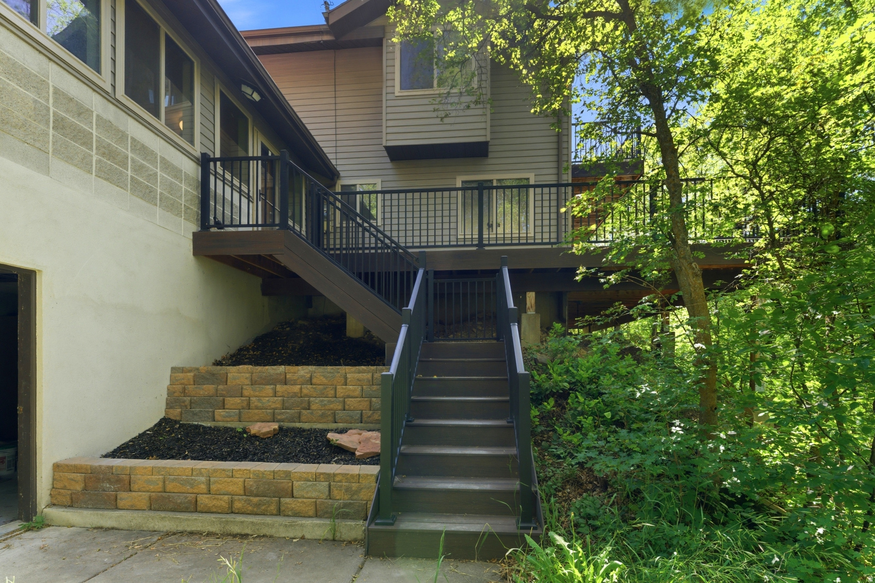 GRINDSTONE - Residential