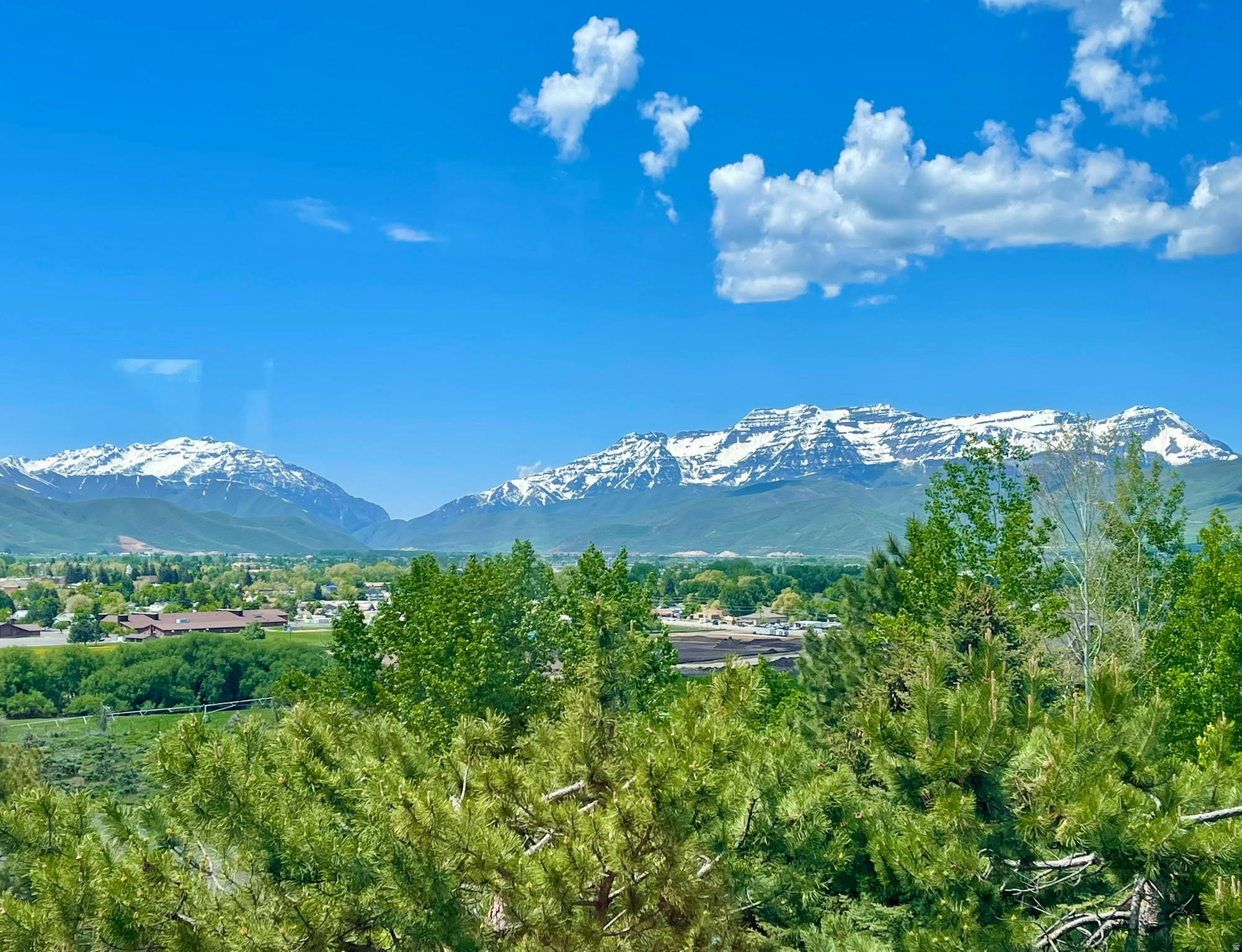 VALLEY HILLS ESTATES - Residential