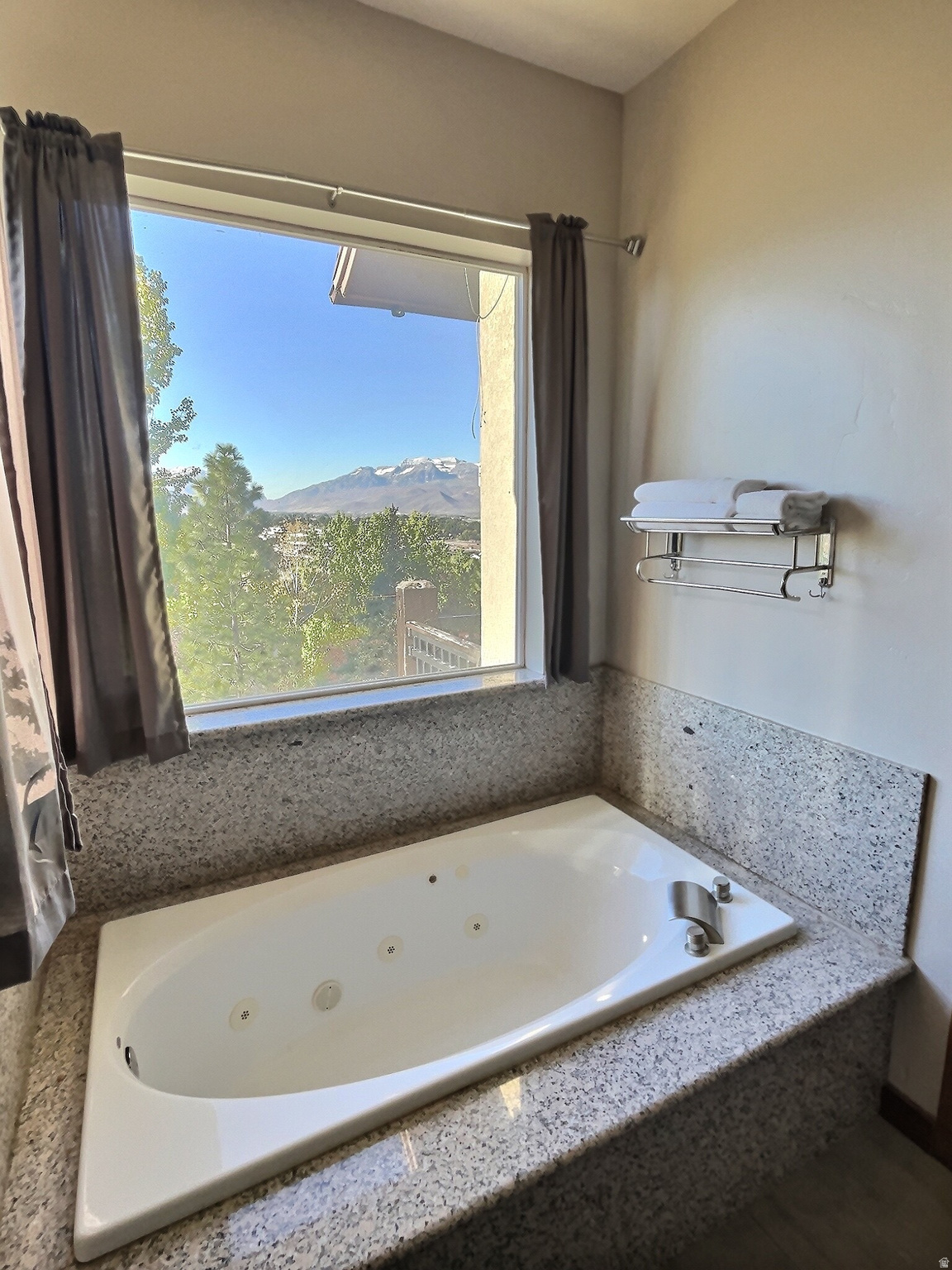 VALLEY HILLS ESTATES - Residential