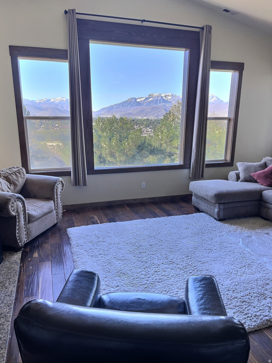 VALLEY HILLS ESTATES - Residential