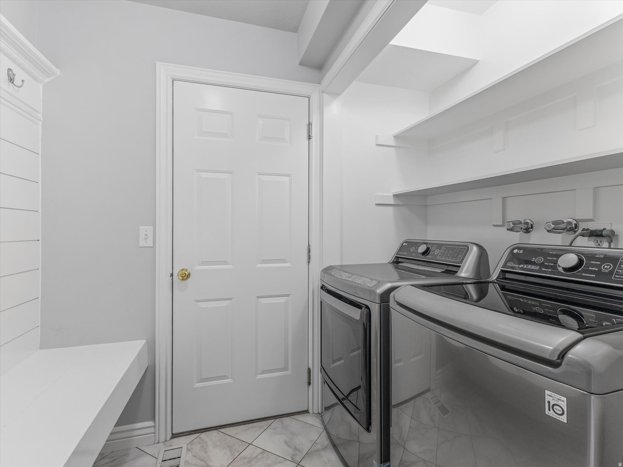 THE PINES - Residential