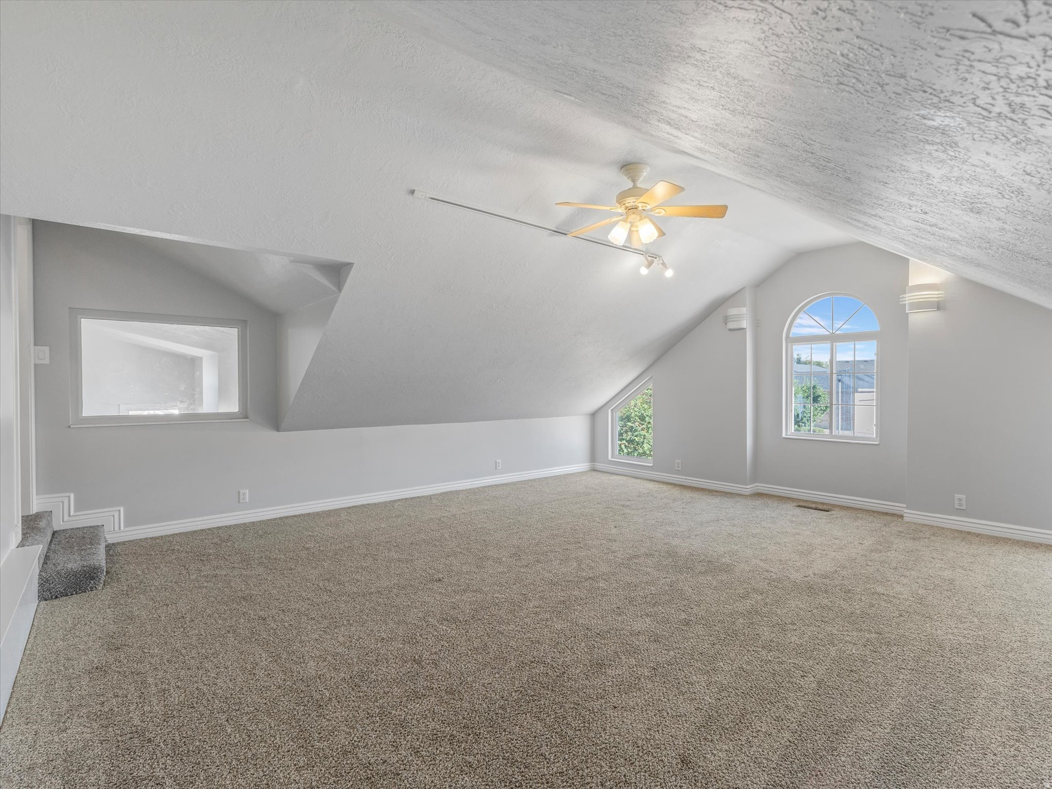 THE PINES - Residential