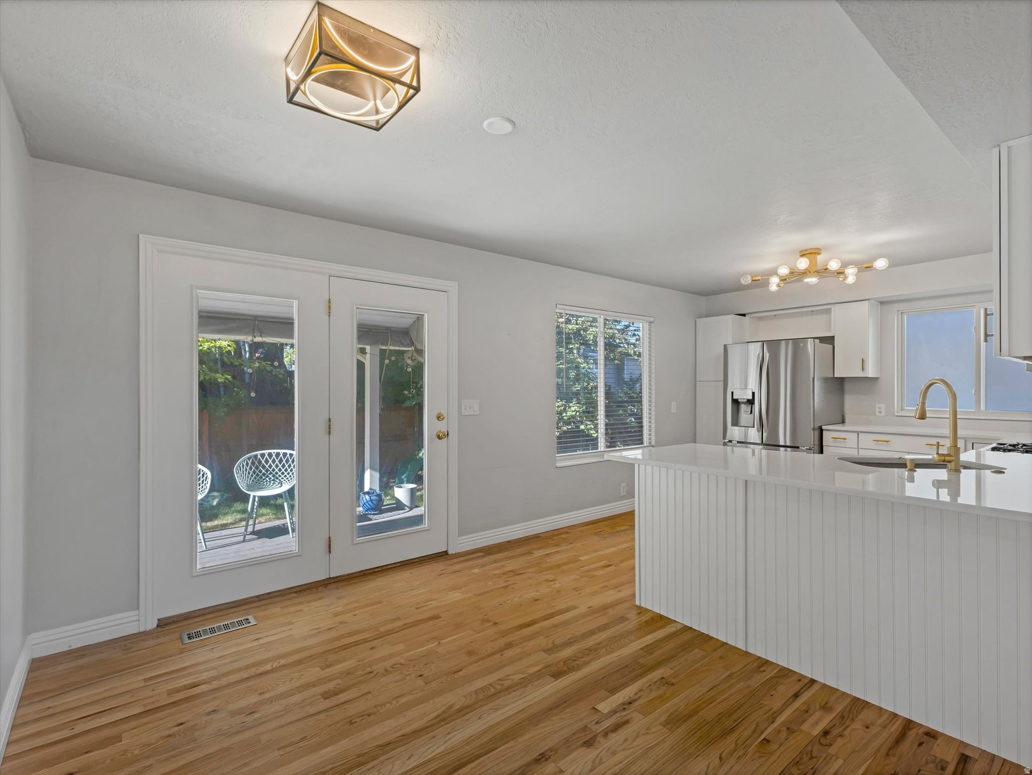 THE PINES - Residential