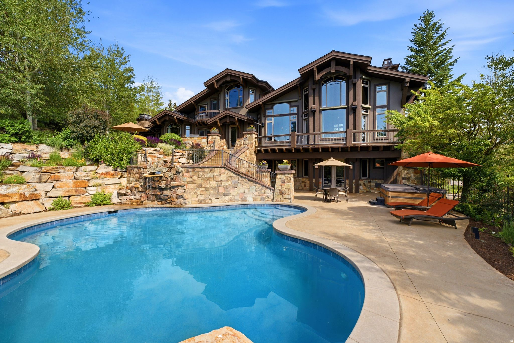 SANDSTONE COVE SUBDIVISION - Residential