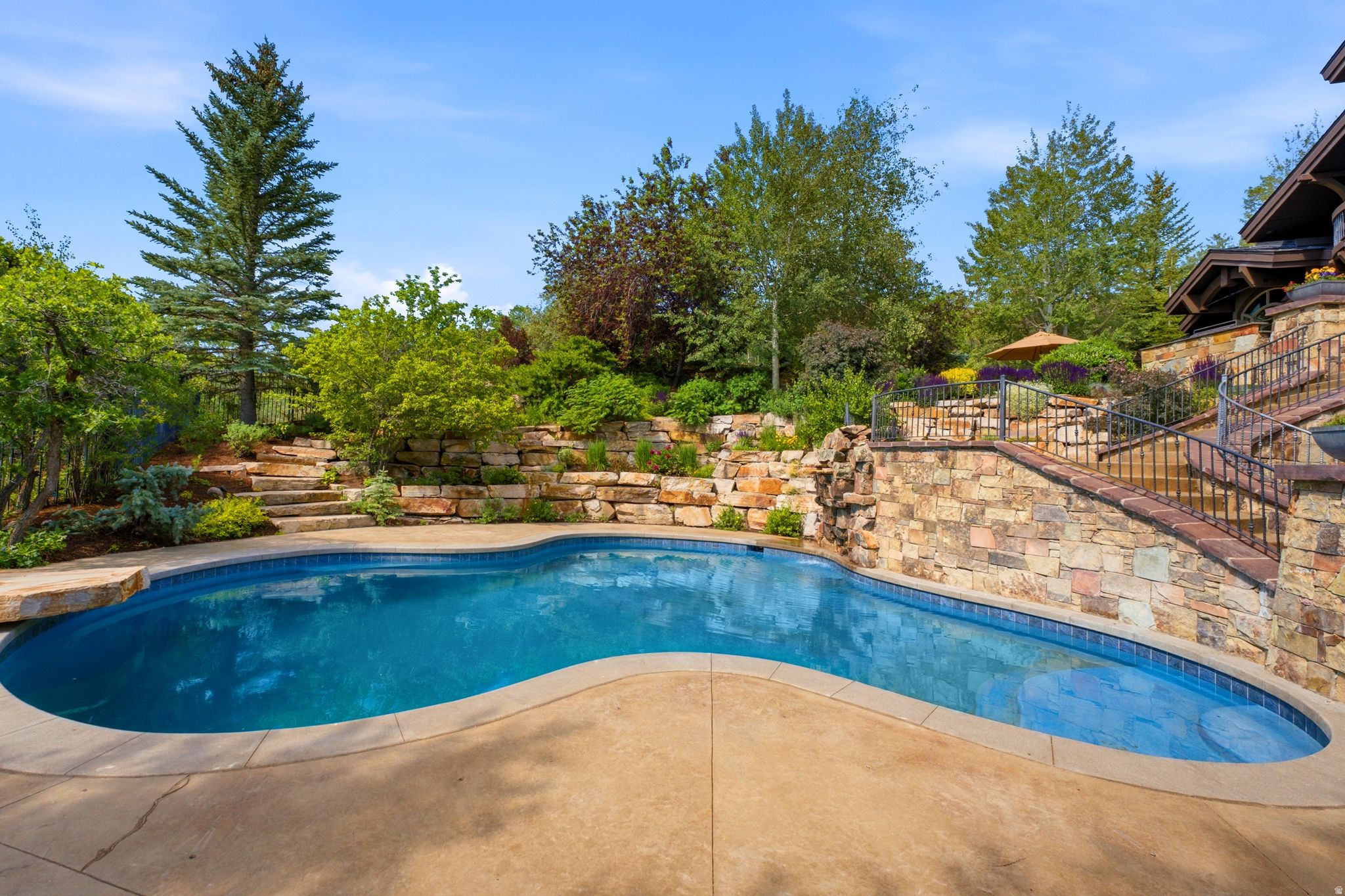 SANDSTONE COVE SUBDIVISION - Residential