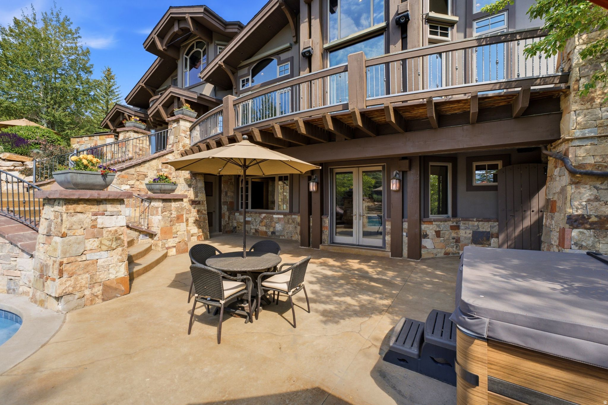 SANDSTONE COVE SUBDIVISION - Residential