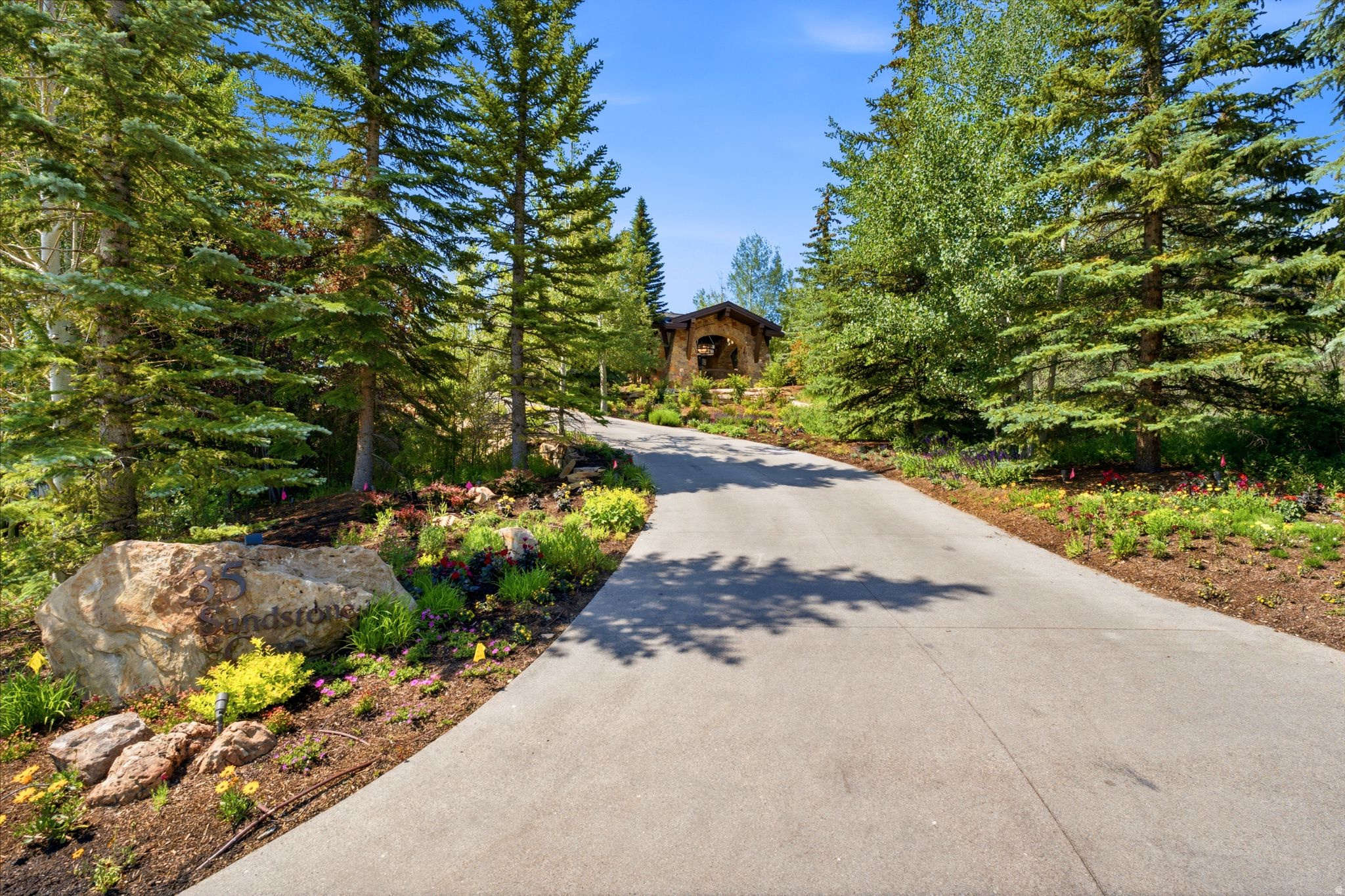 SANDSTONE COVE SUBDIVISION - Residential