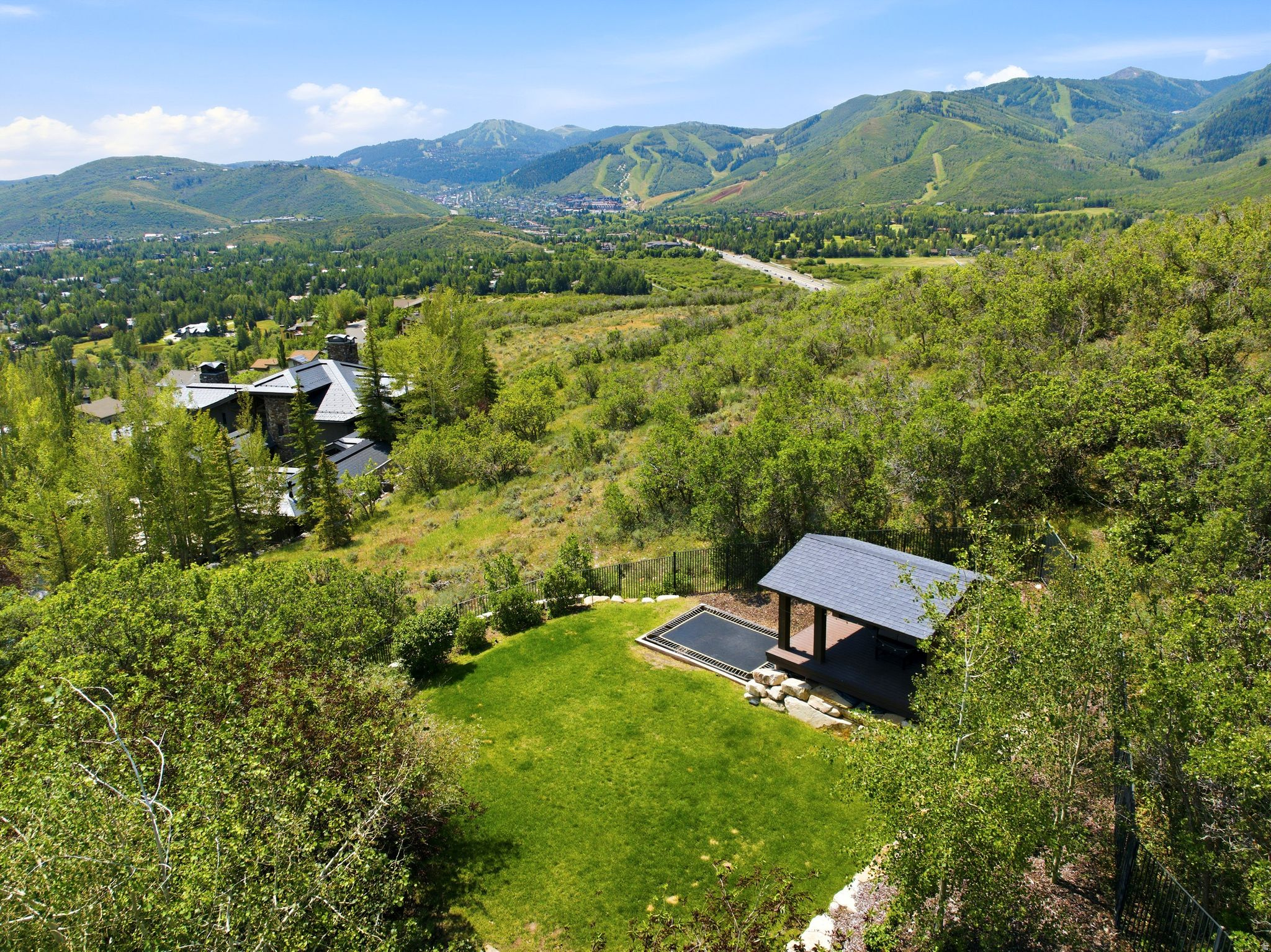 SANDSTONE COVE SUBDIVISION - Residential